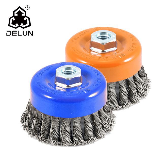 Raspall de filferro mitjà enganxat